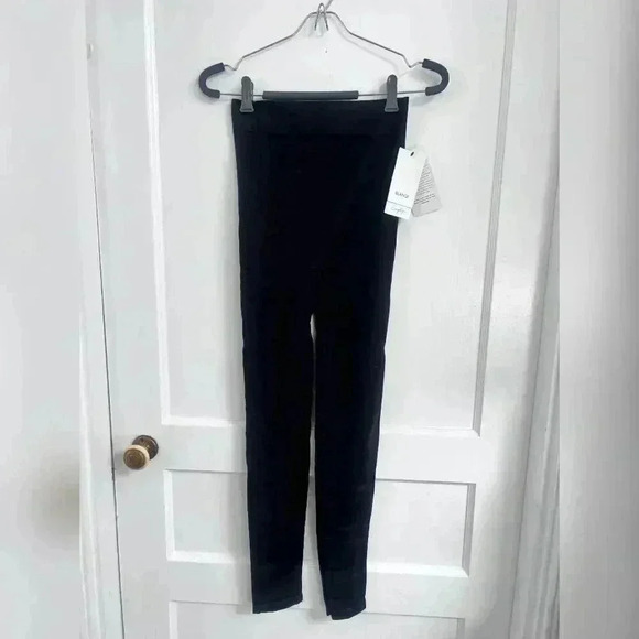 BLANQI
Everyday
HIGHWAIST POSTPARTUM + NURSING SUPPORT LEGGINGS NEW WITH TAG - Picture 3 of 7